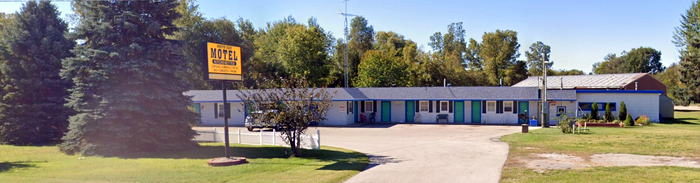 Northside Motel (Rodeway Inn, Grays Motel) - Web Listing Photo